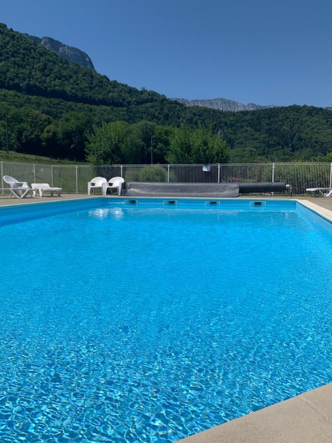Petit cocon entre lac, golf et montagne proche d'Annecy- Séjour tout compris Giez Exterior foto