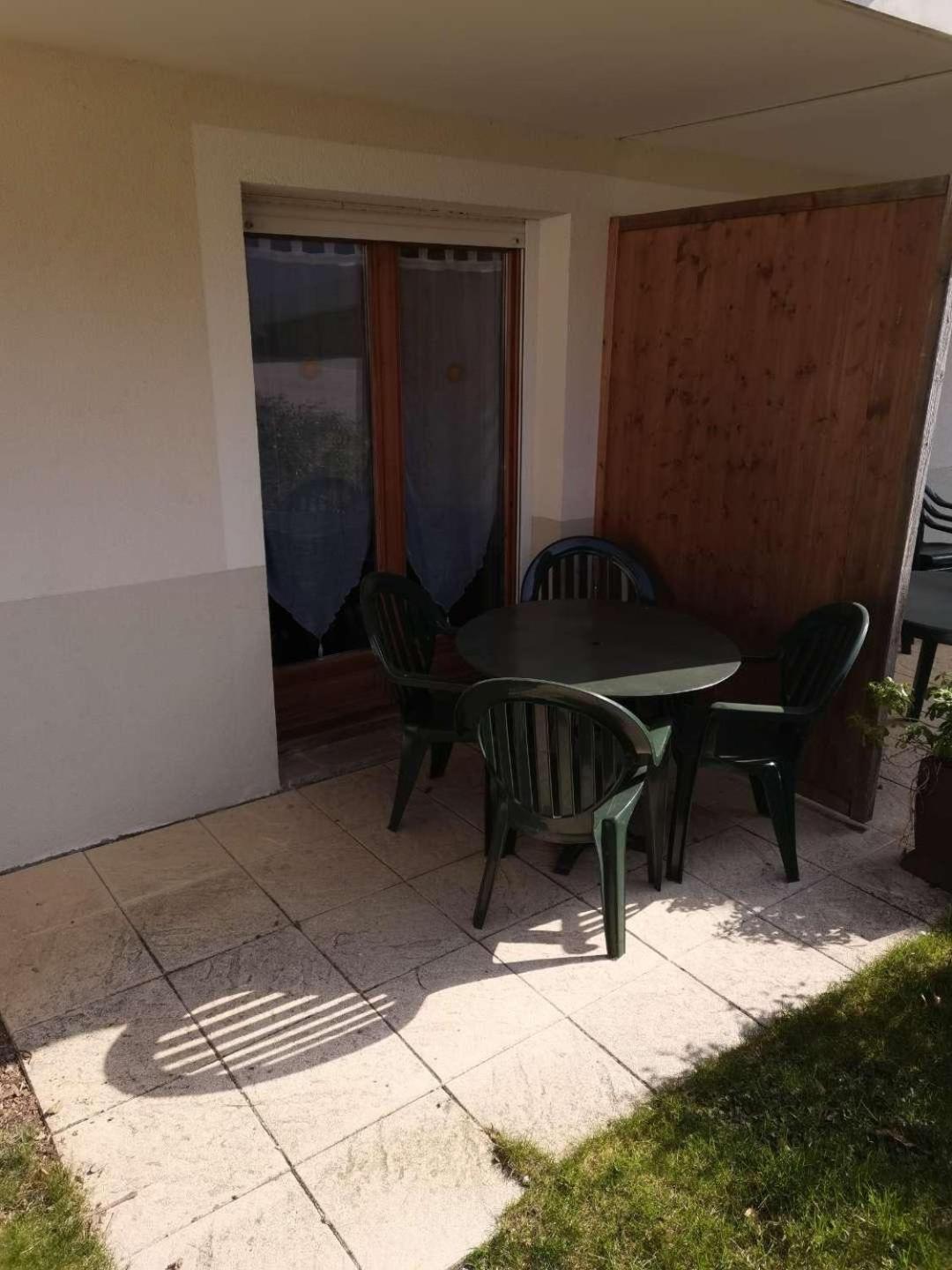 Petit cocon entre lac, golf et montagne proche d'Annecy- Séjour tout compris Giez Exterior foto